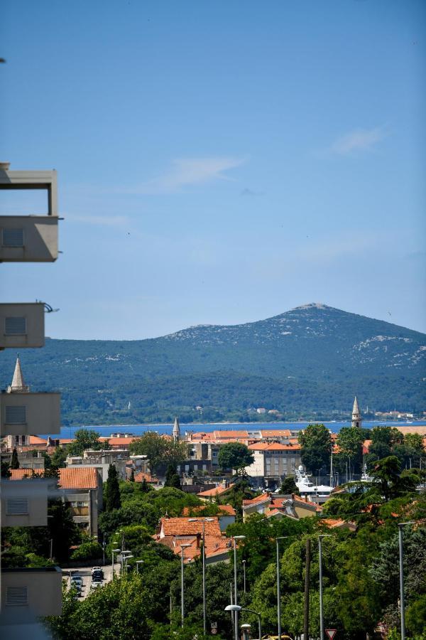 Modern Apartment For 2025' Vacation In Zadar Exterior photo